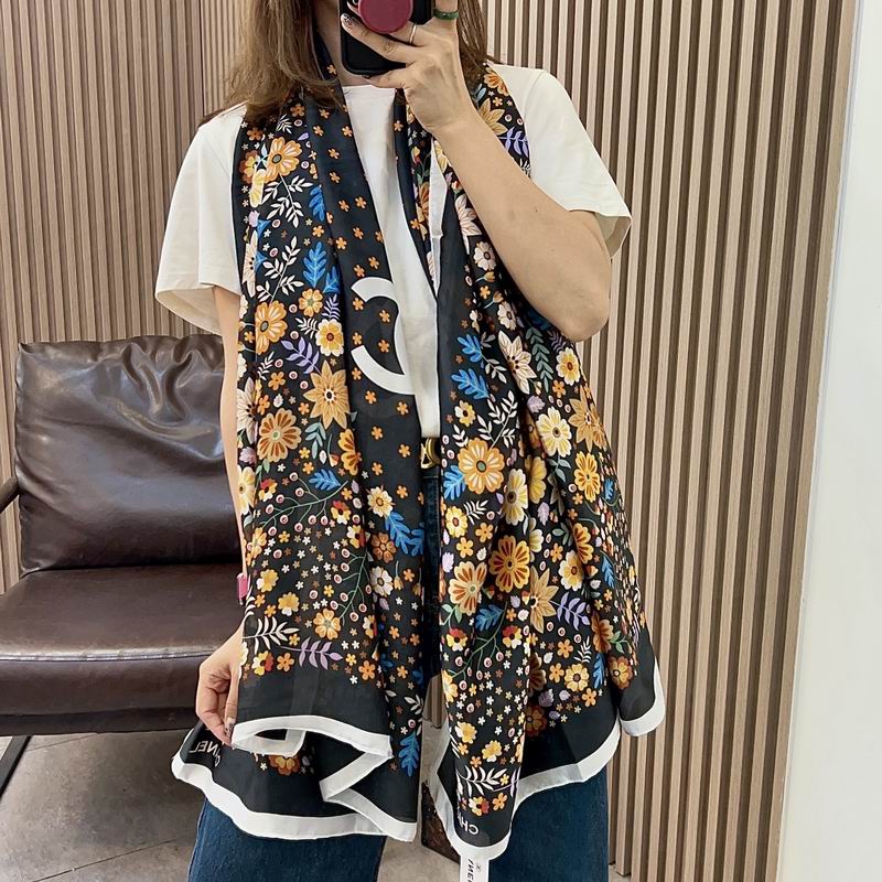 Chanel silk scarf 90-180cm E42 (3)