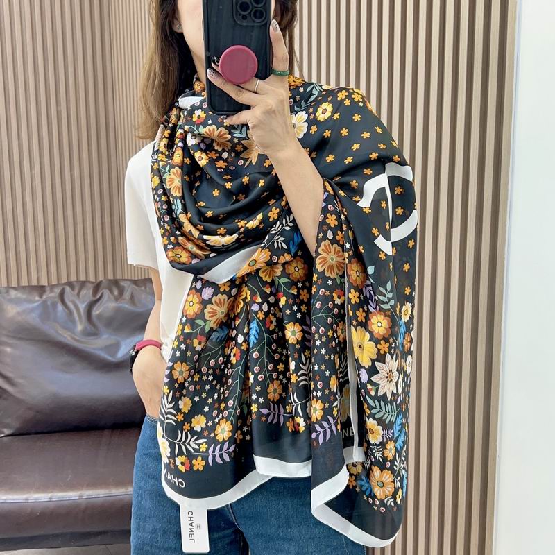 Chanel silk scarf 90-180cm E42 (4)