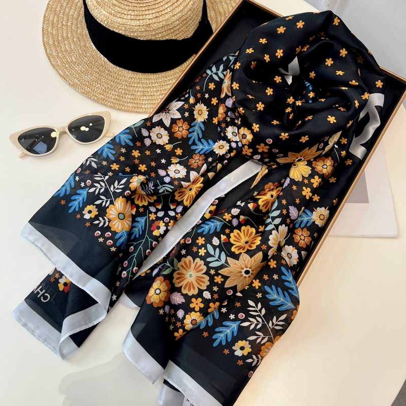 Chanel silk scarf 90-180cm E42 (6)