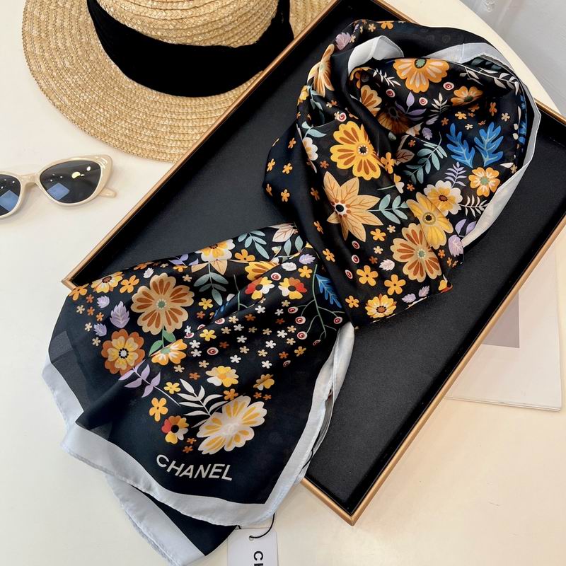 Chanel silk scarf 90-180cm E42 (7)