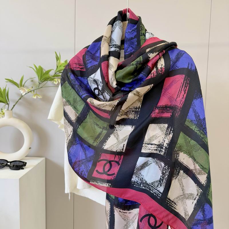Chanel silk scarf 90-180cm E46 (2)