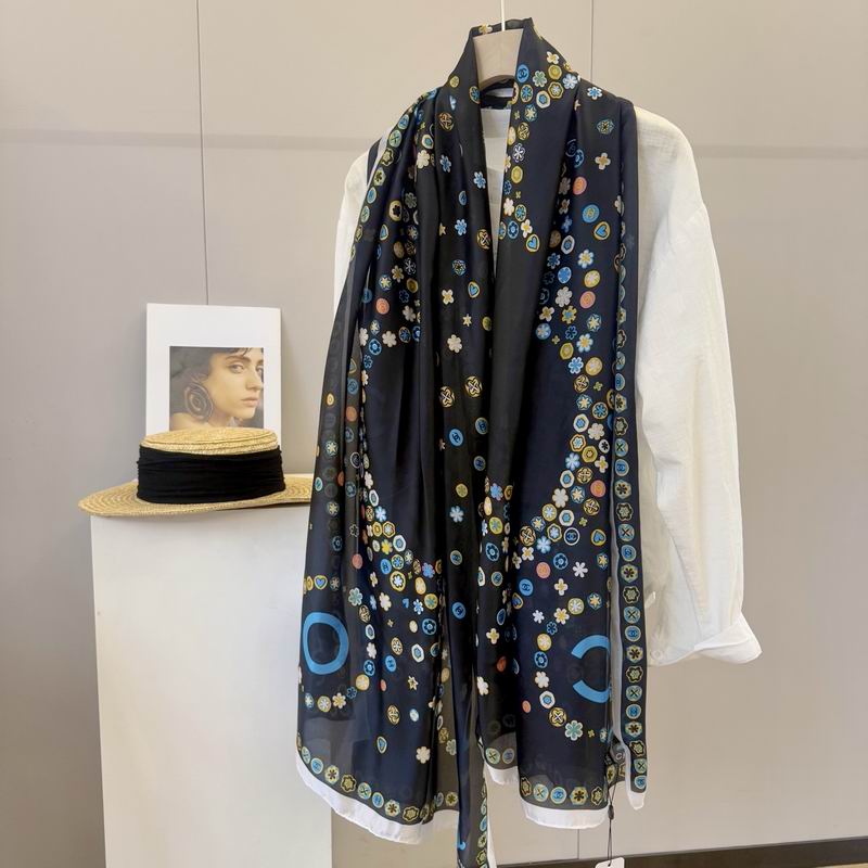 Chanel silk scarf 90-180cm E47 (13)