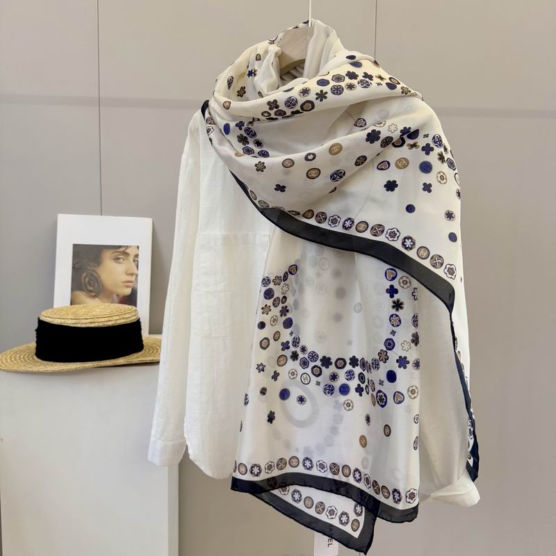 Chanel silk scarf 90-180cm E47 (3)