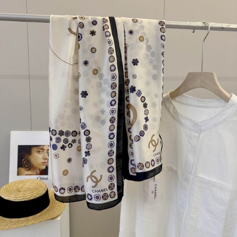 Chanel silk scarf 90-180cm E47 (4)