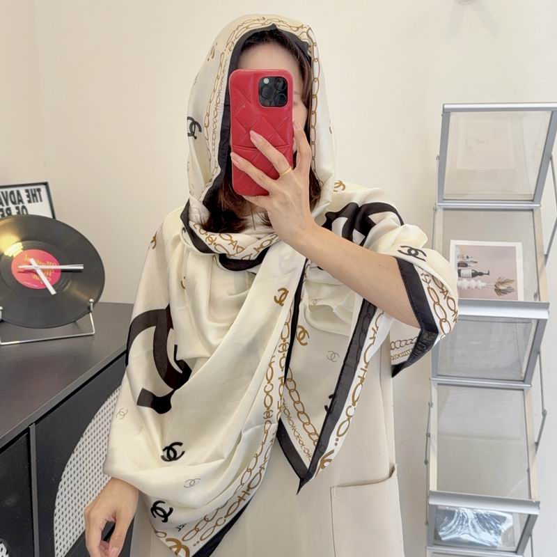 Chanel silk scarf 90-180cm E51 (13)