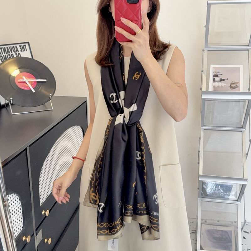 Chanel silk scarf 90-180cm E51 (16)