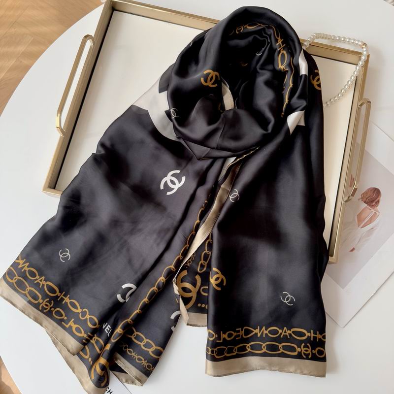 Chanel silk scarf 90-180cm E51 (18)