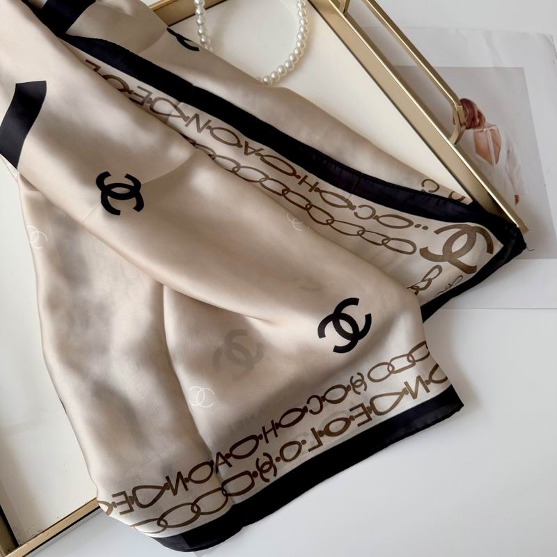 Chanel silk scarf 90-180cm E51 (6)