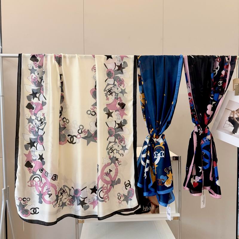 Chanel silk scarf 90-180cm E52 (1)
