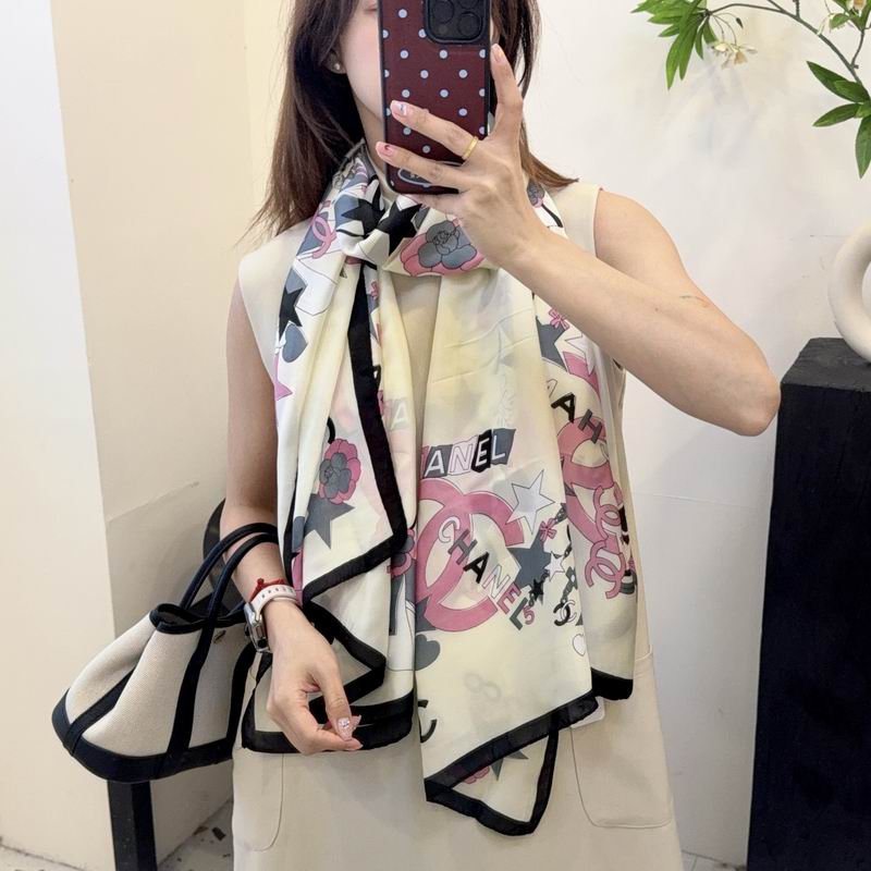 Chanel silk scarf 90-180cm E52 (6)