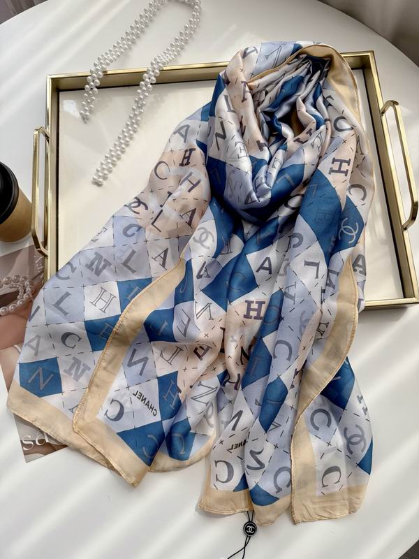 Chanel silk scarf 90-180cm E57 (13)