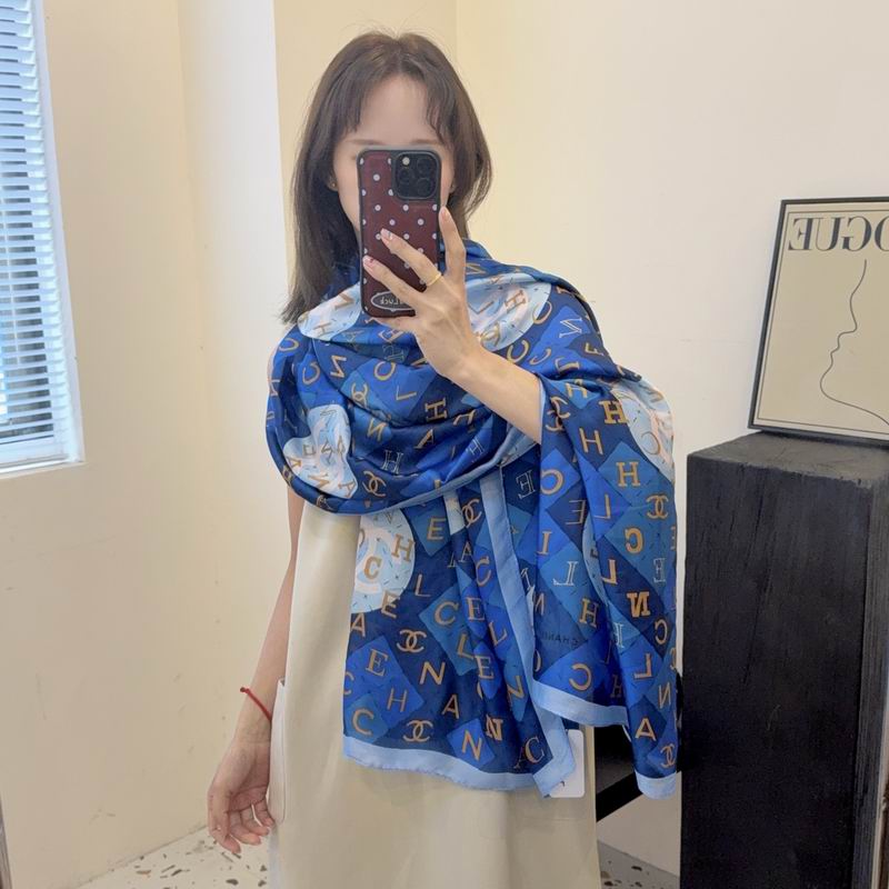 Chanel silk scarf 90-180cm E57 (18)