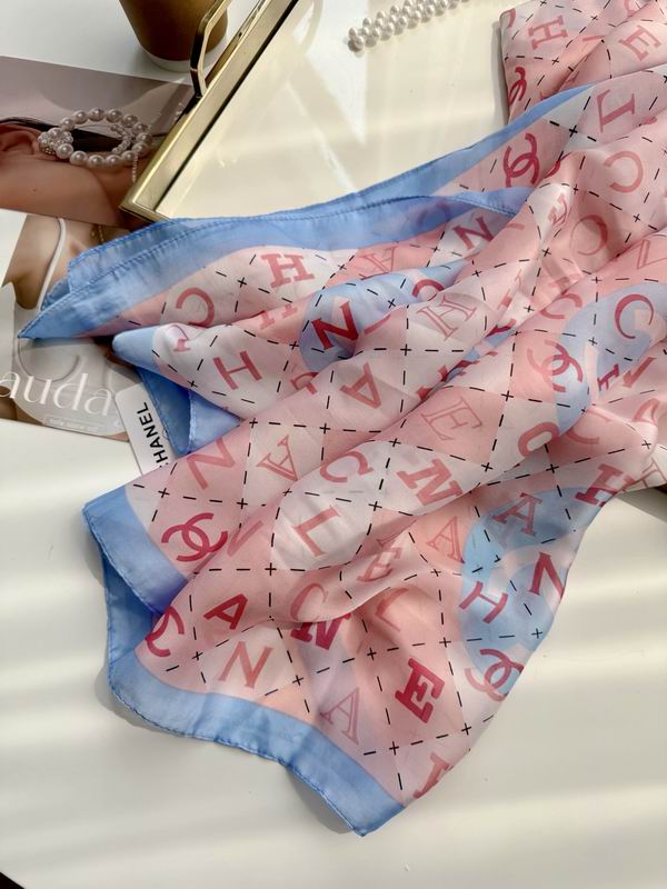 Chanel silk scarf 90-180cm E57 (3)