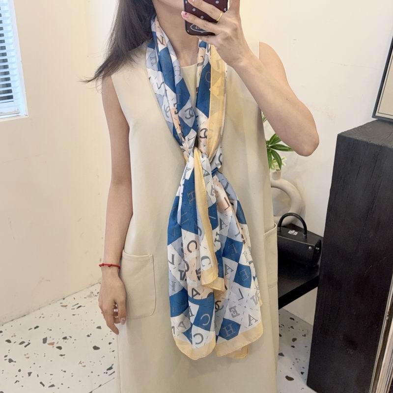 Chanel silk scarf 90-180cm E57 (9)