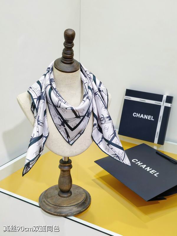 Chanel silk scarf 90X90cm E07 (3)