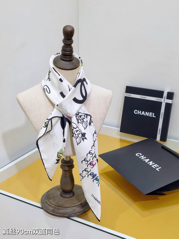 Chanel silk scarf 90X90cm E08 (12)