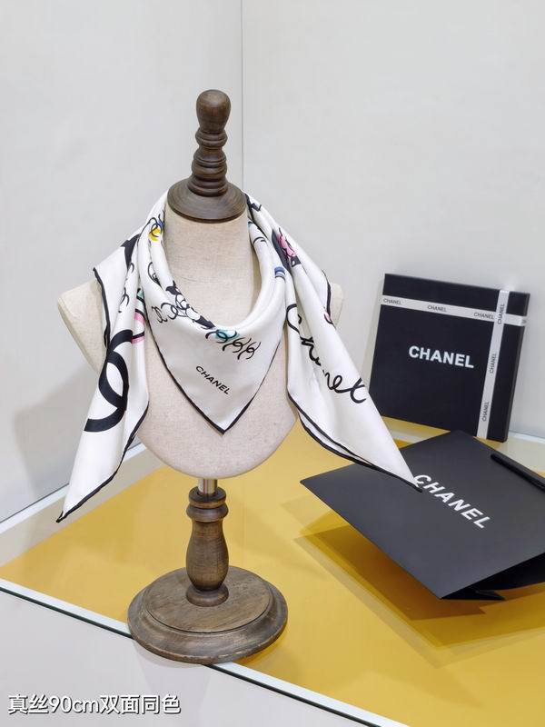 Chanel silk scarf 90X90cm E08 (13)