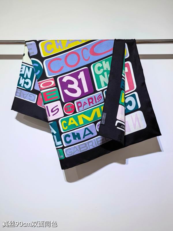 Chanel silk scarf 90X90cm E09 (13)