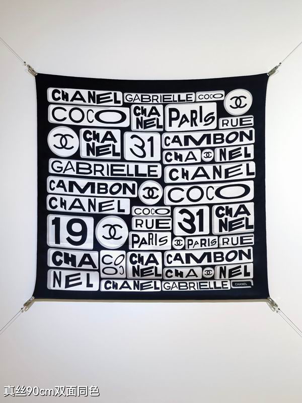 Chanel silk scarf 90X90cm E09 (9)
