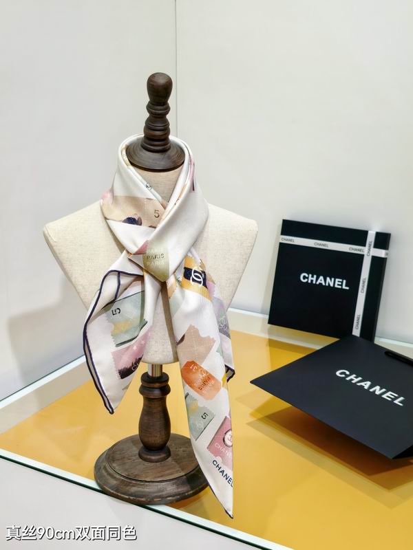 Chanel silk scarf 90X90cm E18 (1)