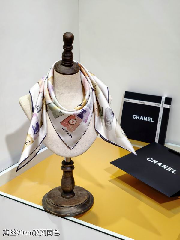 Chanel silk scarf 90X90cm E18 (2)
