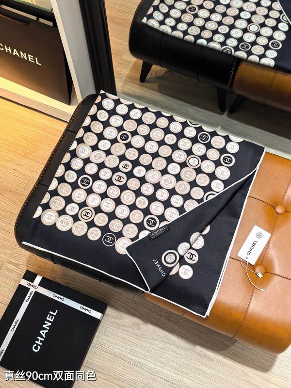 Chanel silk scarf 90X90cm E20 (7)