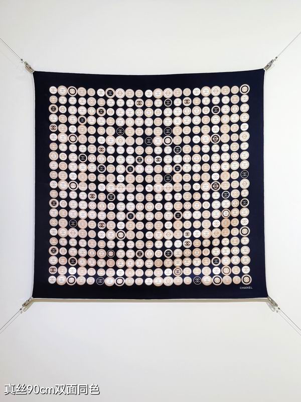 Chanel silk scarf 90X90cm E20 (8)