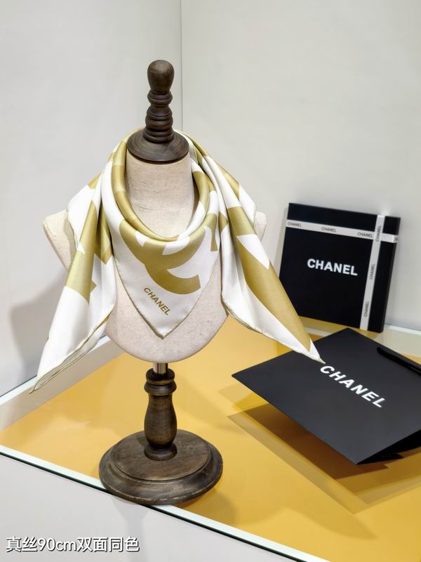 Chanel silk scarf 90X90cm E21 (2)