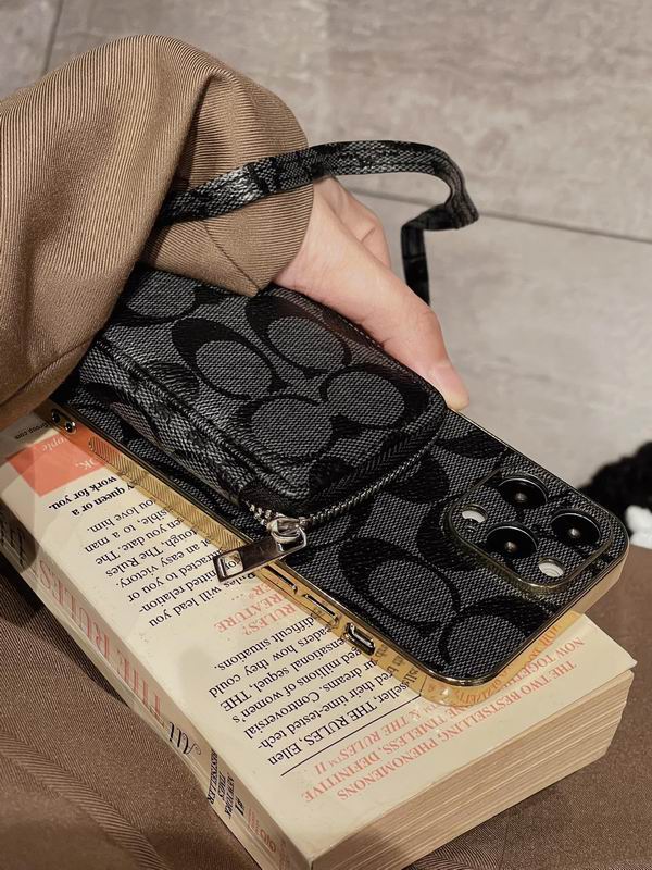 Coach iphone 7-15pro max  (1)