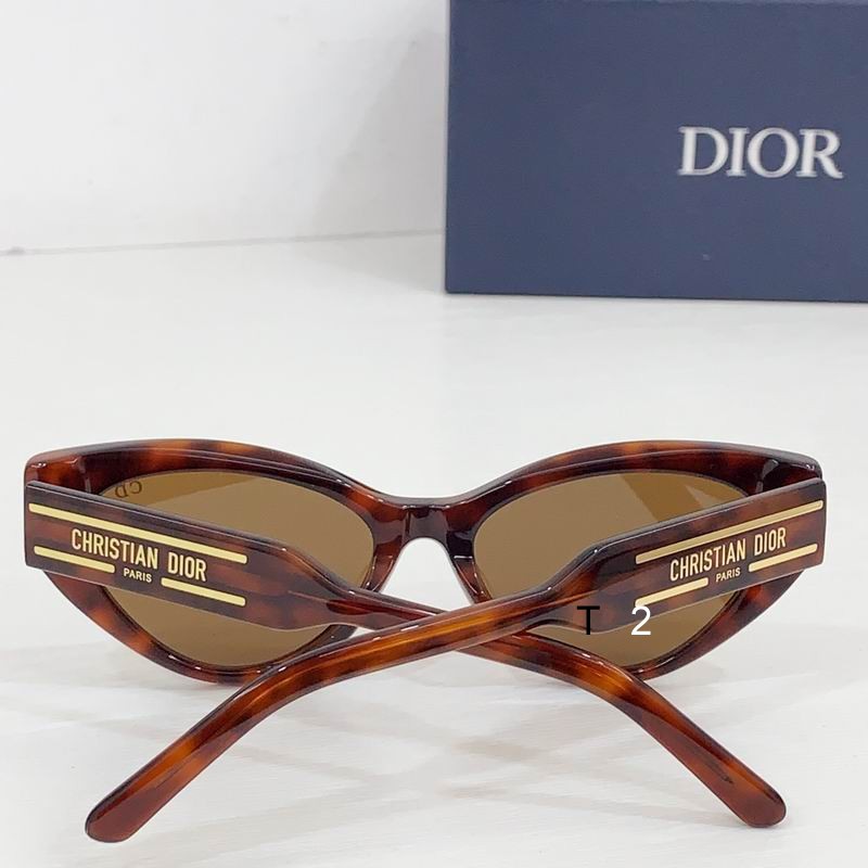 Dior  871 55 18-145 b081