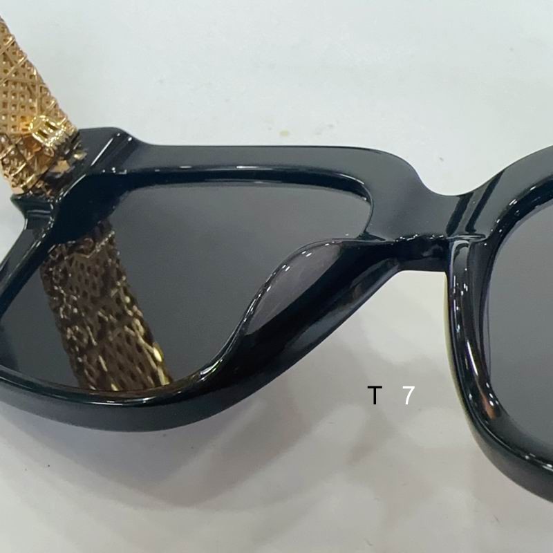 Dior 0303 56 17-145 G07