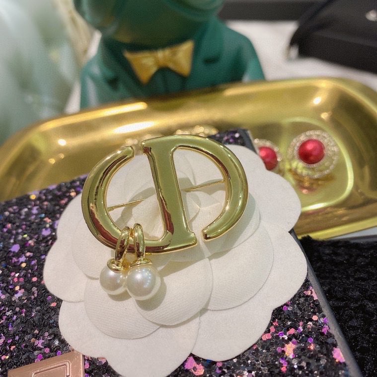 Dior Brooch 01lyh33 (3)