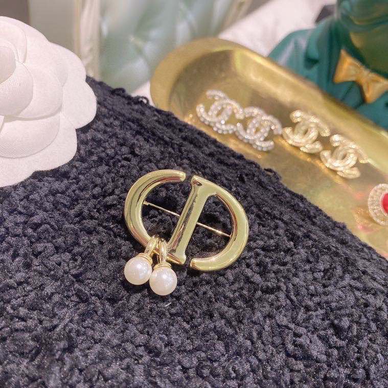 Dior Brooch 01lyh33 (6)