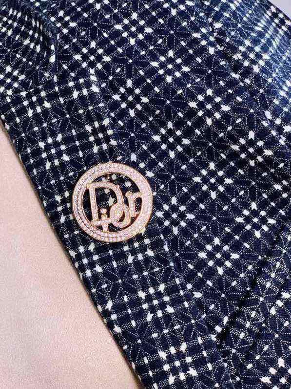 Dior Brooch 01lyh36 (3)