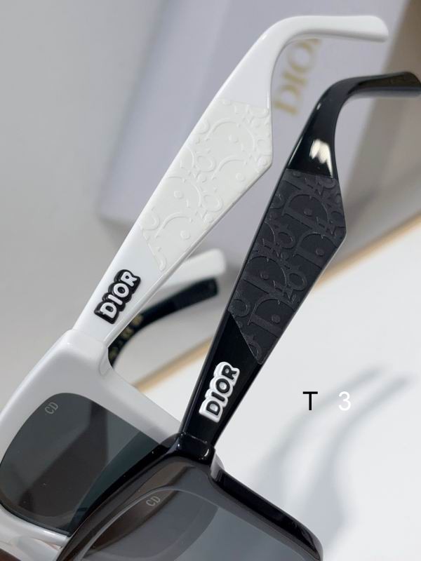 Dior S11 54 16 145 c07