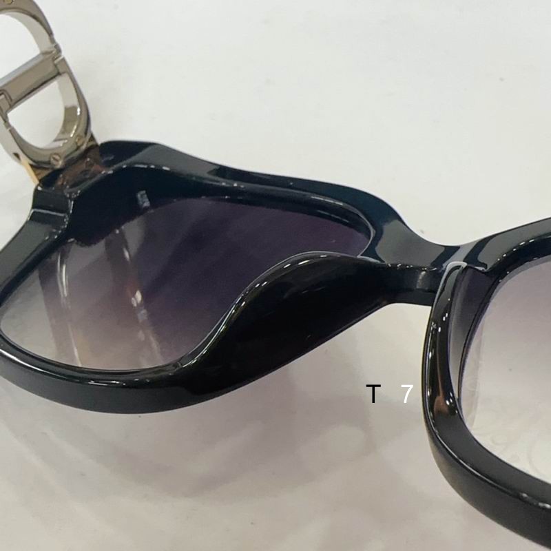 Dior S13F 55 18-135 G06