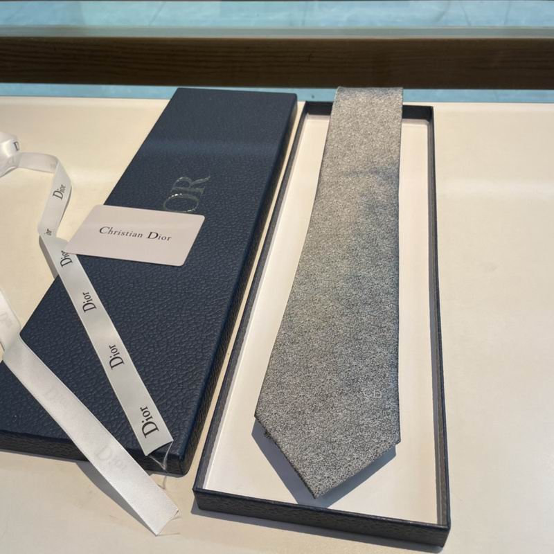 Dior Tie hm (3)