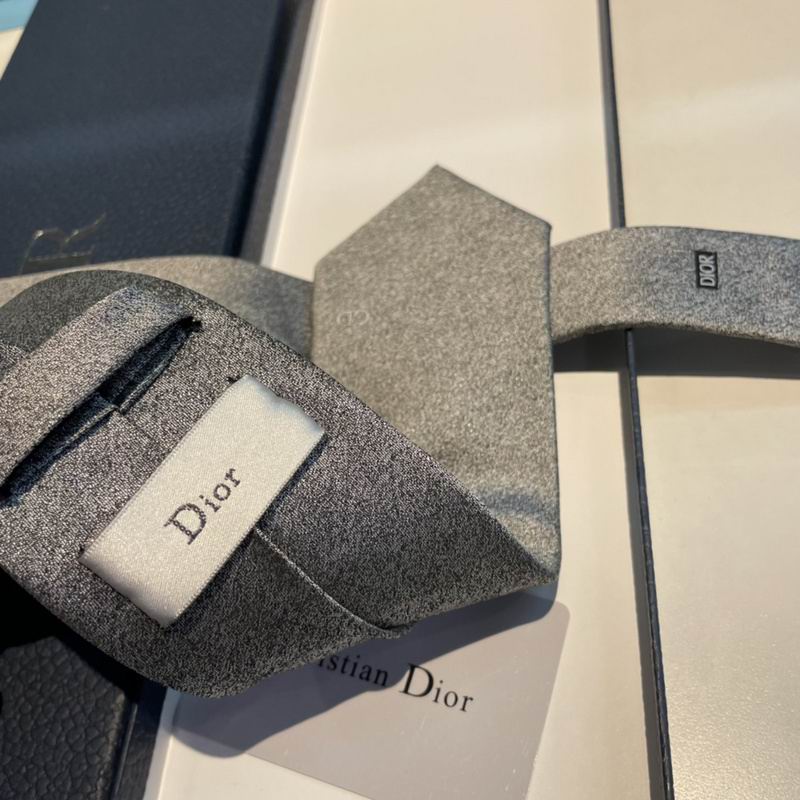 Dior Tie hm (5)