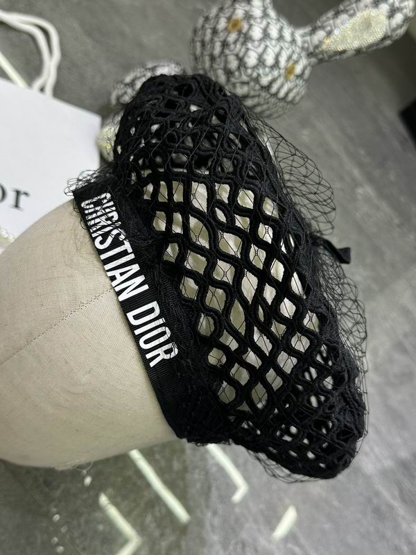 Dior beret dx (38)