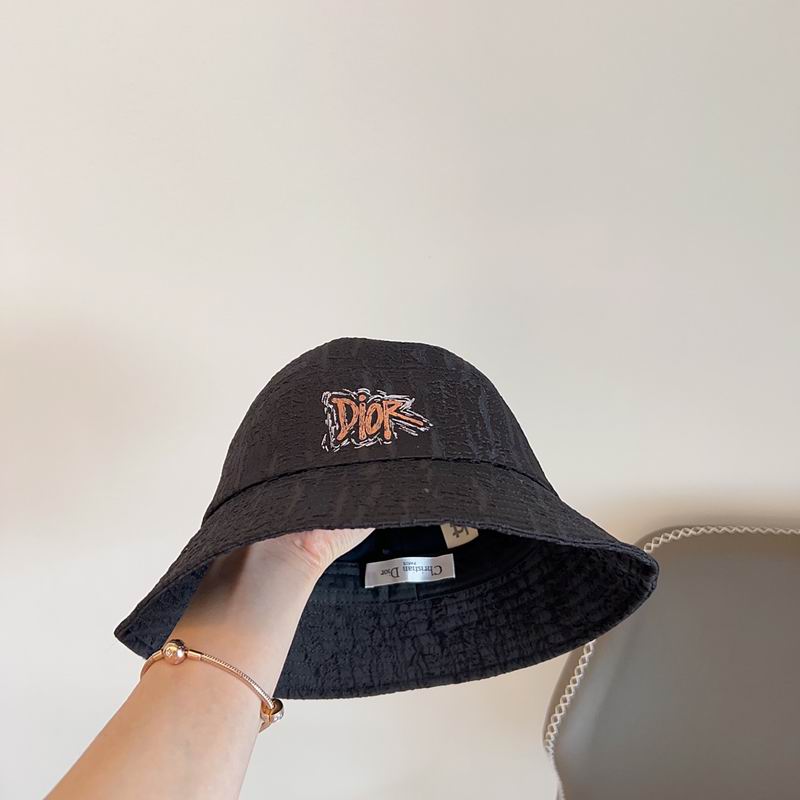 Dior hat (180)