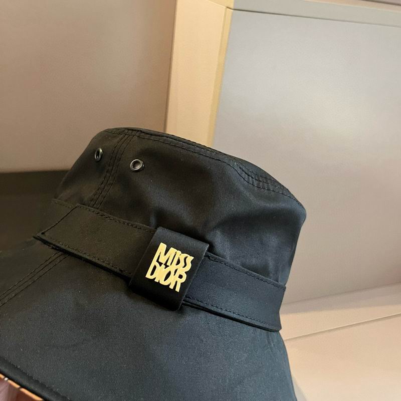Dior hat dx (18)