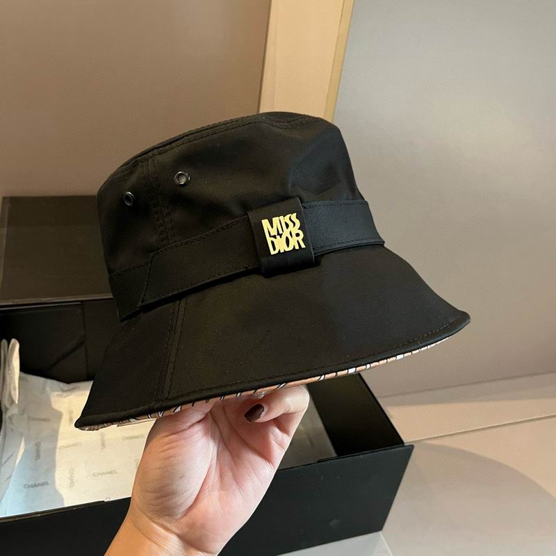 Dior hat dx (20)