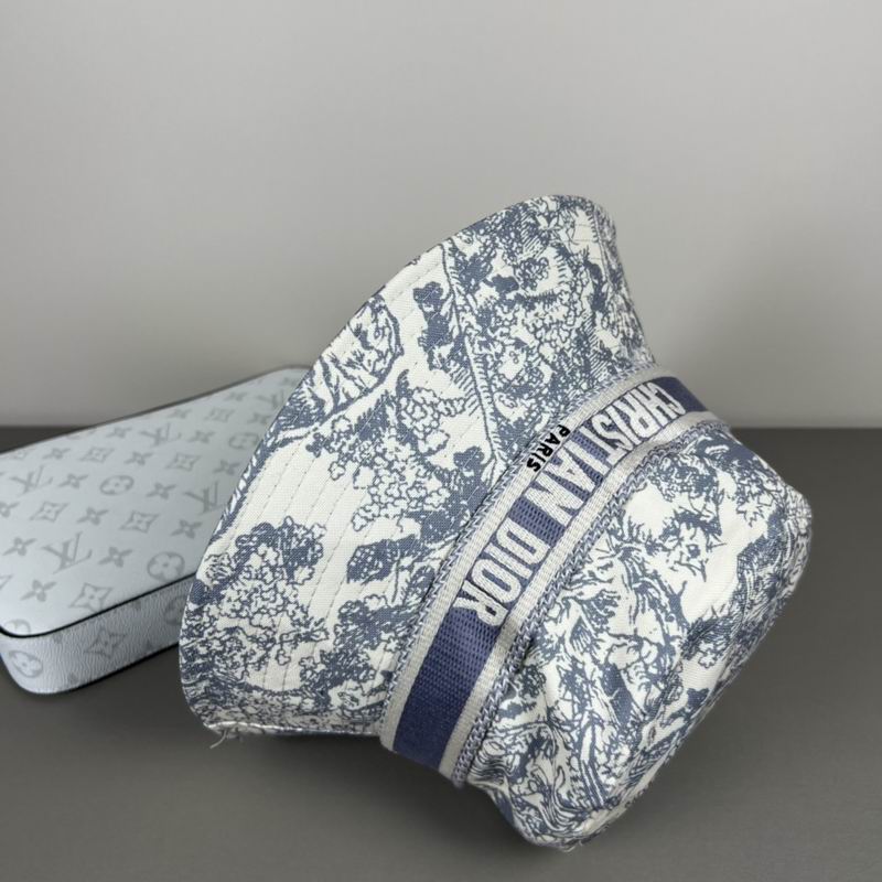 Dior hat dx (67)