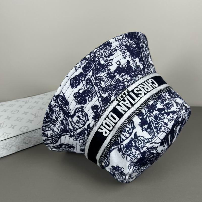 Dior hat dx (70)