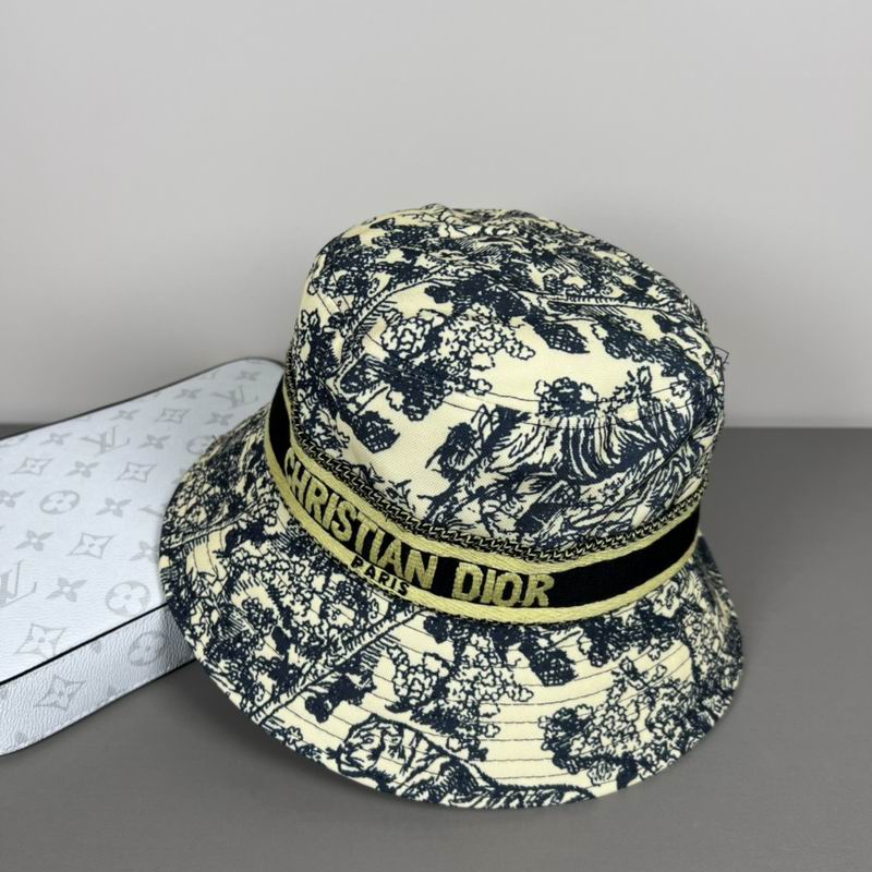 Dior hat dx (82)