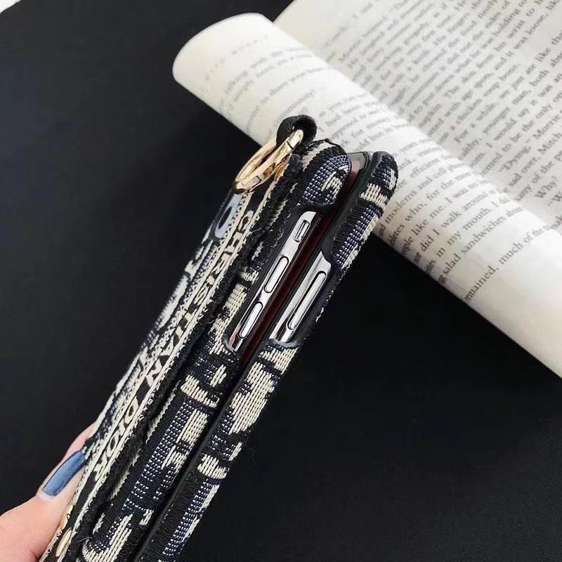 Dior iphone 15pro max (9)