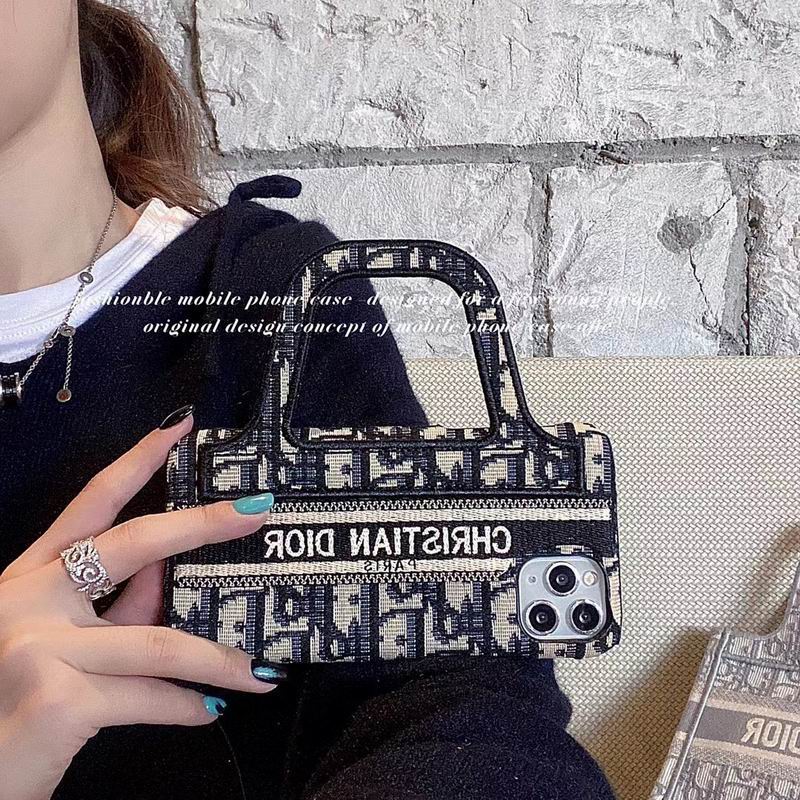 Dior iphone 15pro max  (5)