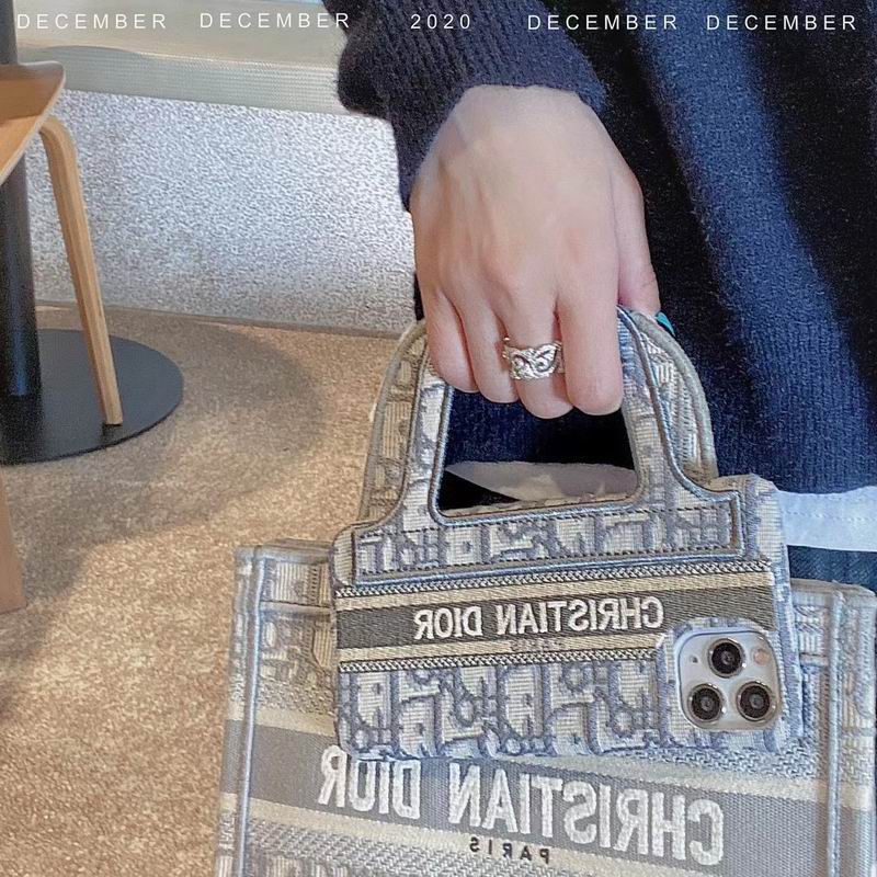 Dior iphone 15pro max  (6)
