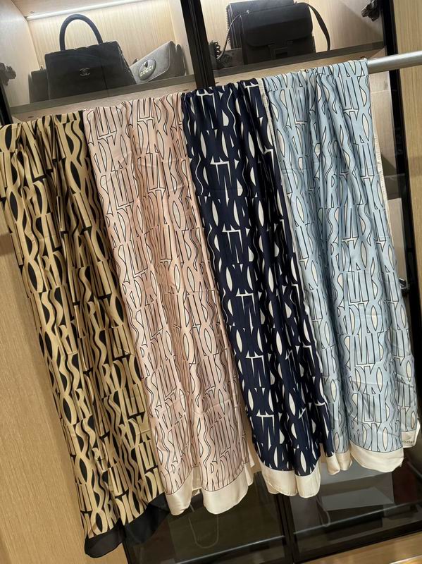 Dior silk scarf 180X90cm E34 (2)