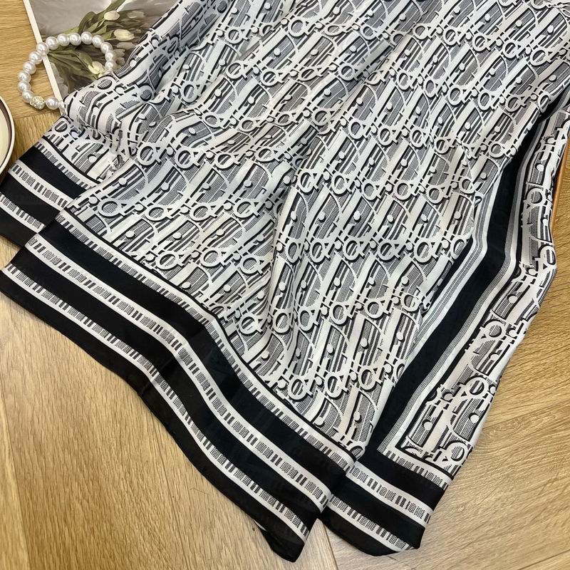 Dior silk scarf 90-180cm E30 (19)